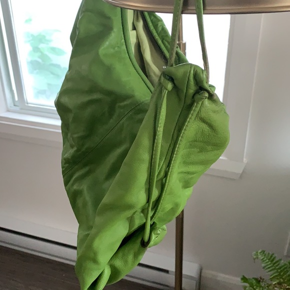 Green leather bag - Picture 2 of 3